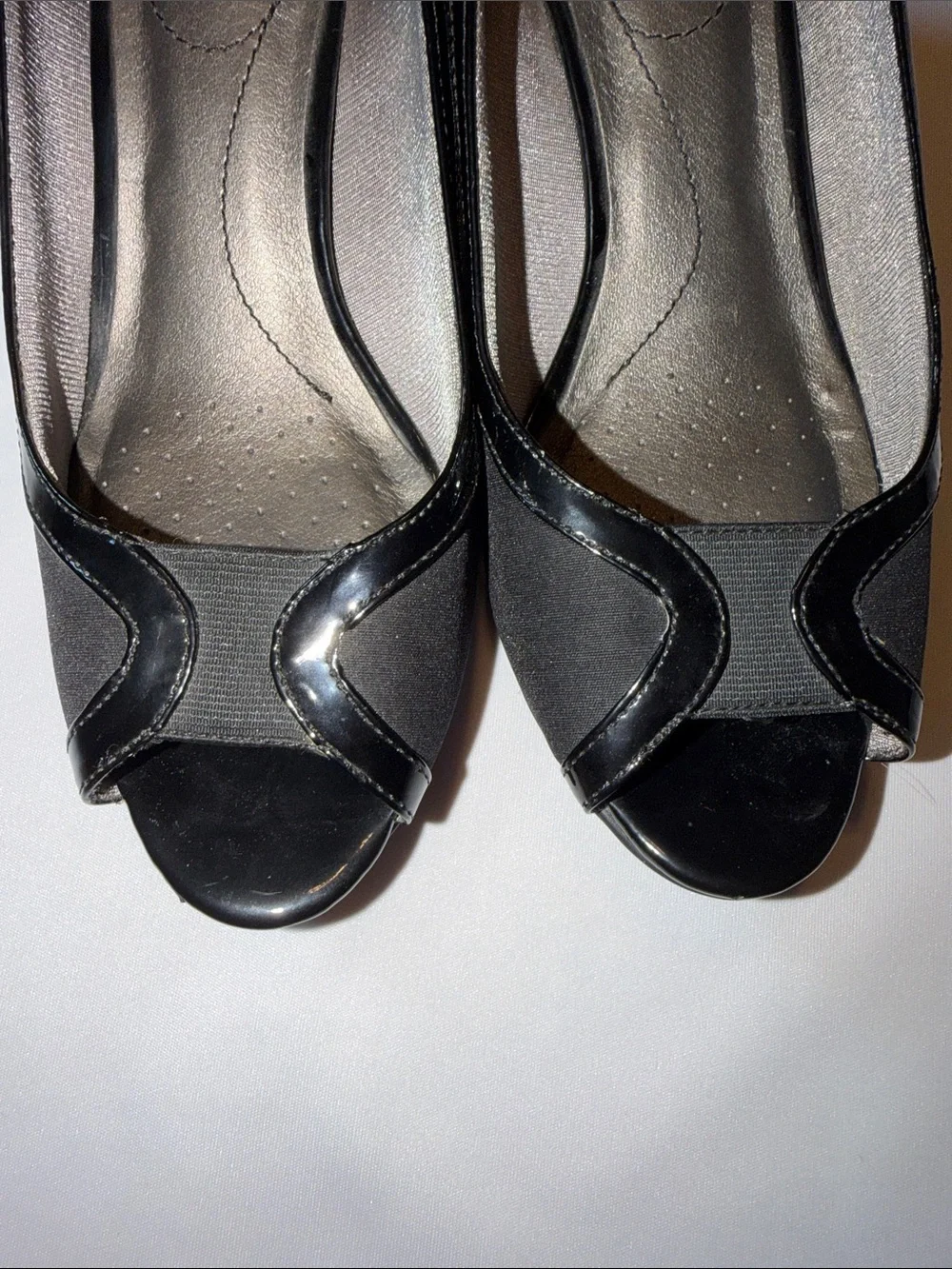 Life Stride Black Peep Toe Kitten Heel Pumps Women's Size 9